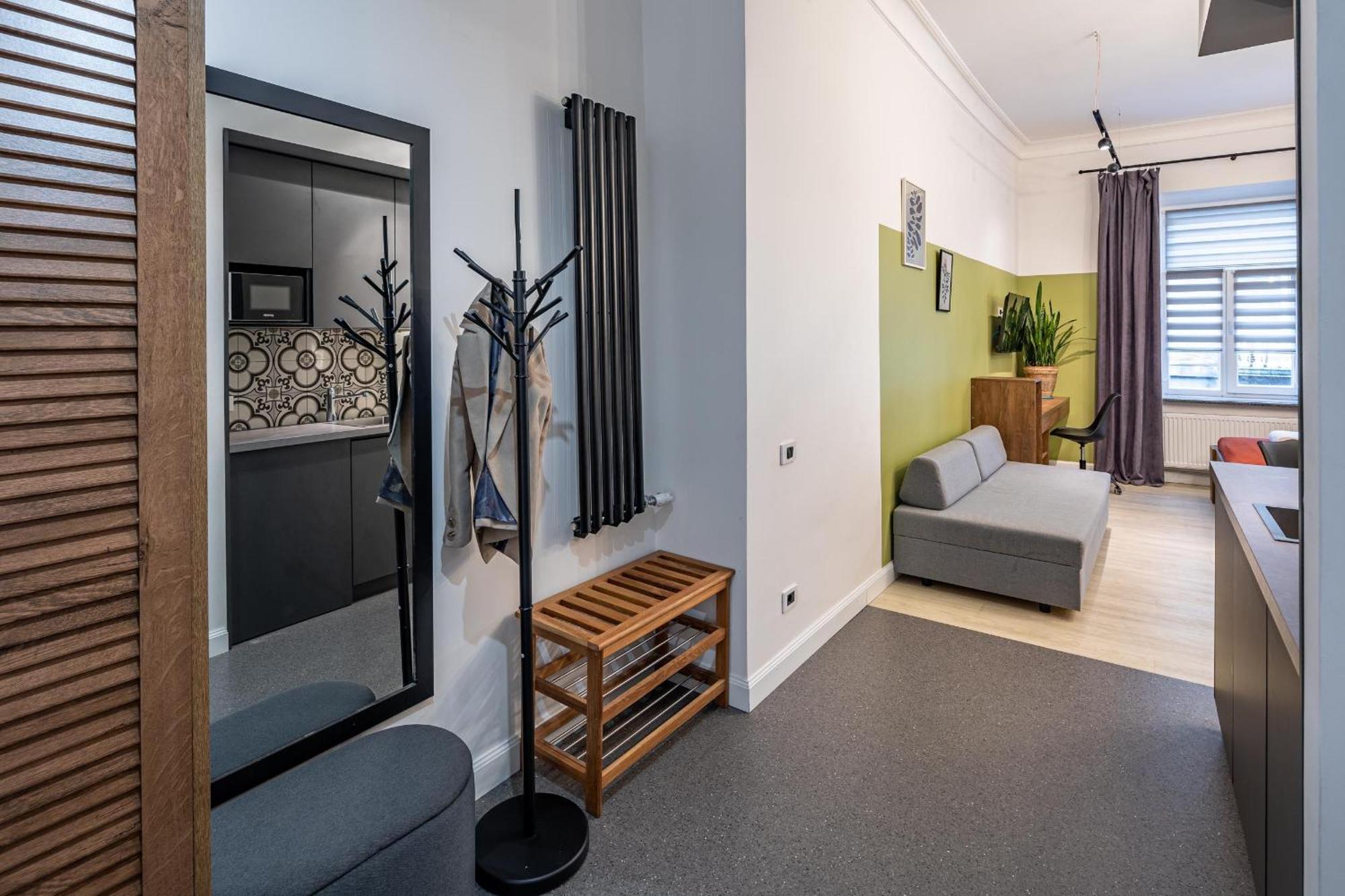 Apartamenty On Knyazya Romana Lviv Exterior photo